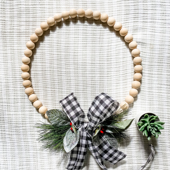 Wood Wreath (Christmas Ribbon)
